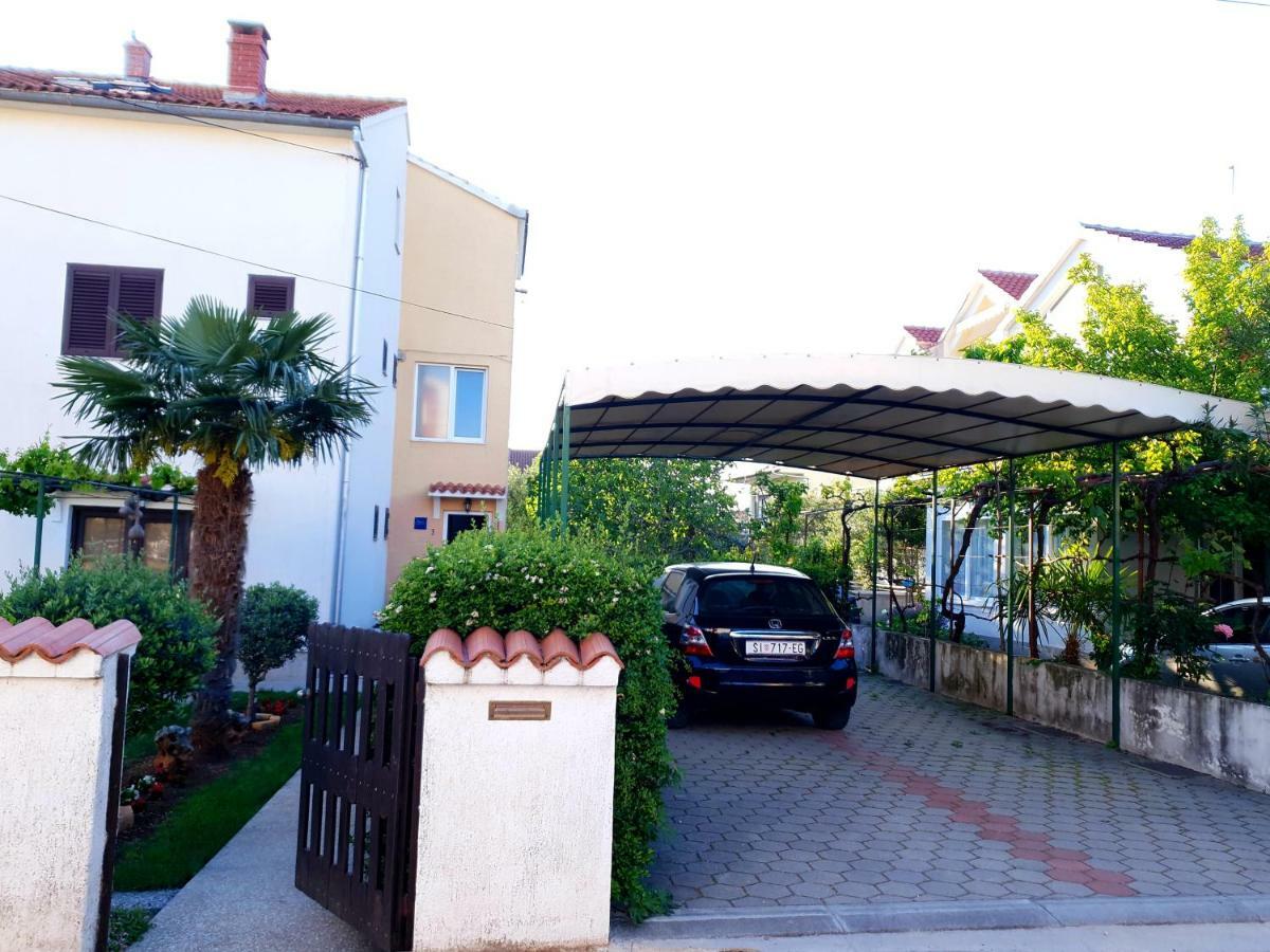 Apartments Oliva Vodice Exteriör bild